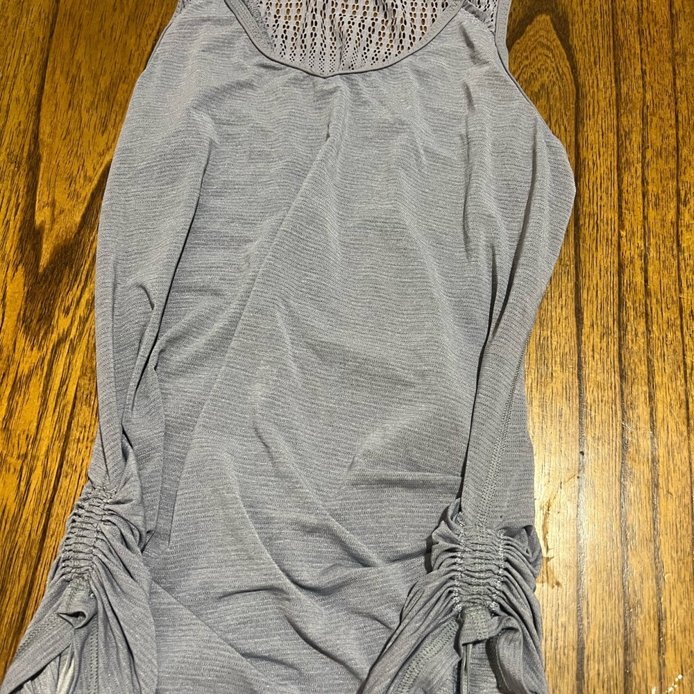 Lululemon Athletica Gray Sleeveless Ruched Top workout tank tie lace ruffled